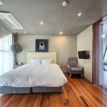 Jeju Hotel Scarboro Seogwipo Dış mekan fotoğraf